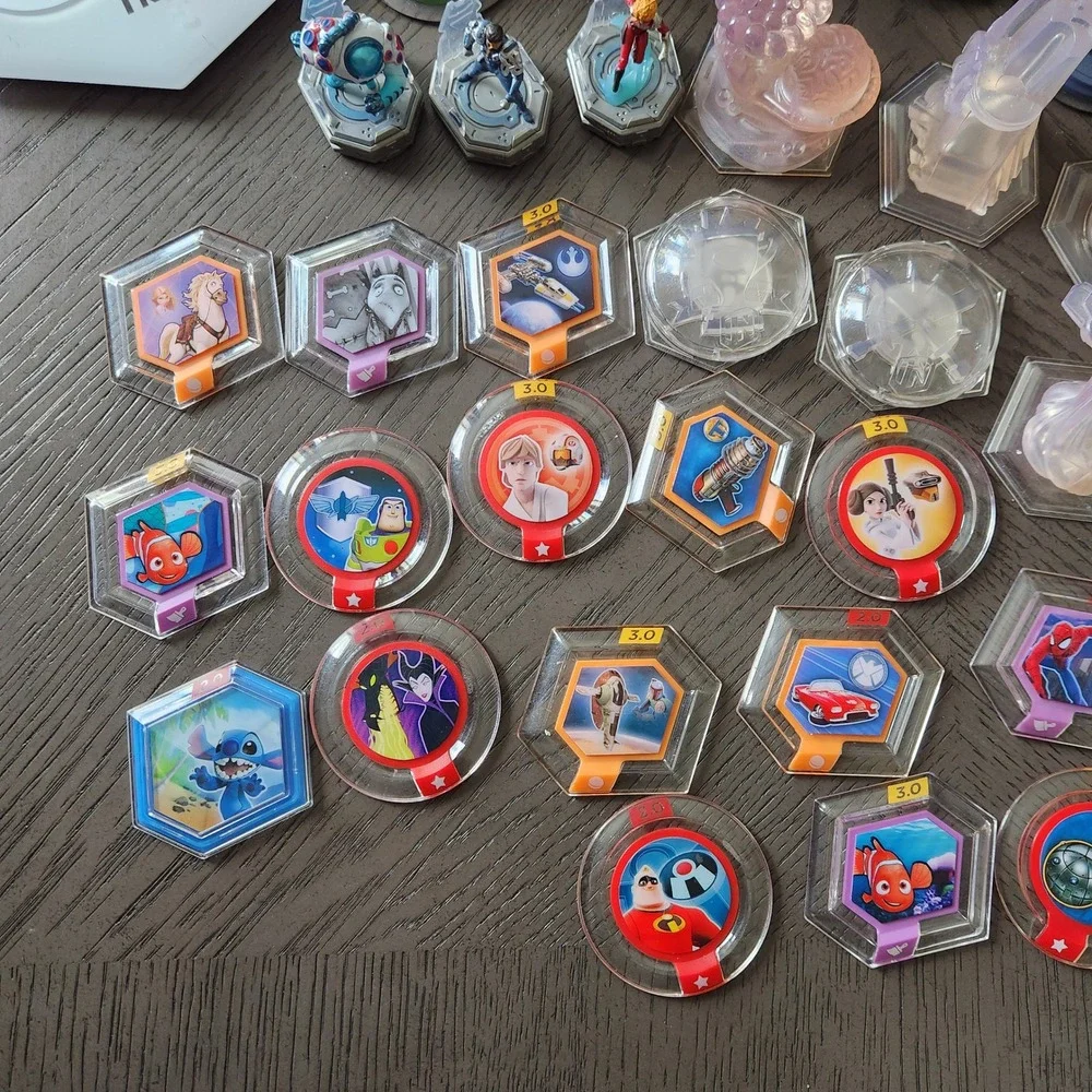 Disney Infinity 3.0 PS4 Mega Lot Game Base 30+ Figures Star Wars Marvel Disney